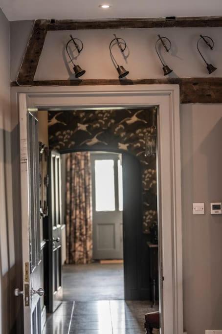 Georgian Country House -Panoramic Views -Sleeps 12 Ruthin Exterior foto